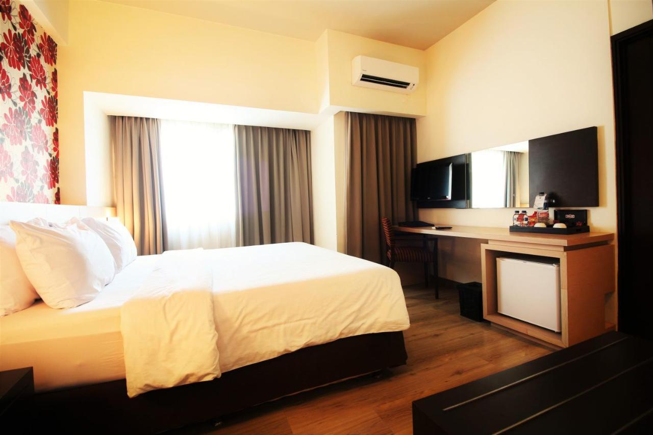 Apartemen 1 Bedroom Solo Paragon Surakarta Buitenkant foto