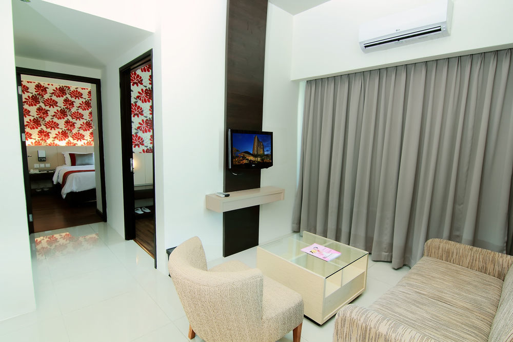 Apartemen 1 Bedroom Solo Paragon Surakarta Buitenkant foto